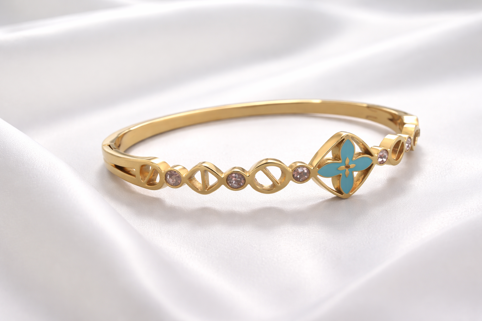 Premium Turquoise Clover Bracelet